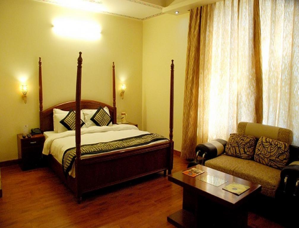 La Premier Spa And Resort Amer Bagian luar foto