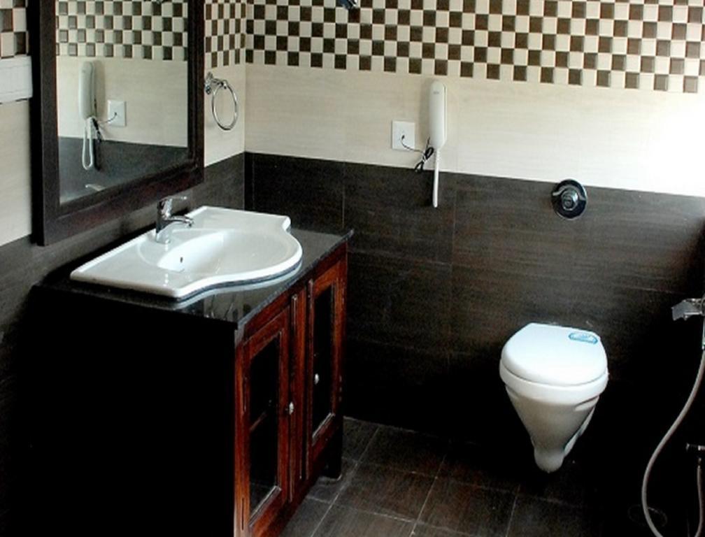La Premier Spa And Resort Amer Bagian luar foto