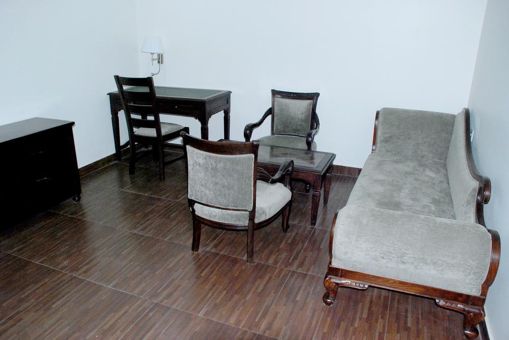 La Premier Spa And Resort Amer Bagian luar foto
