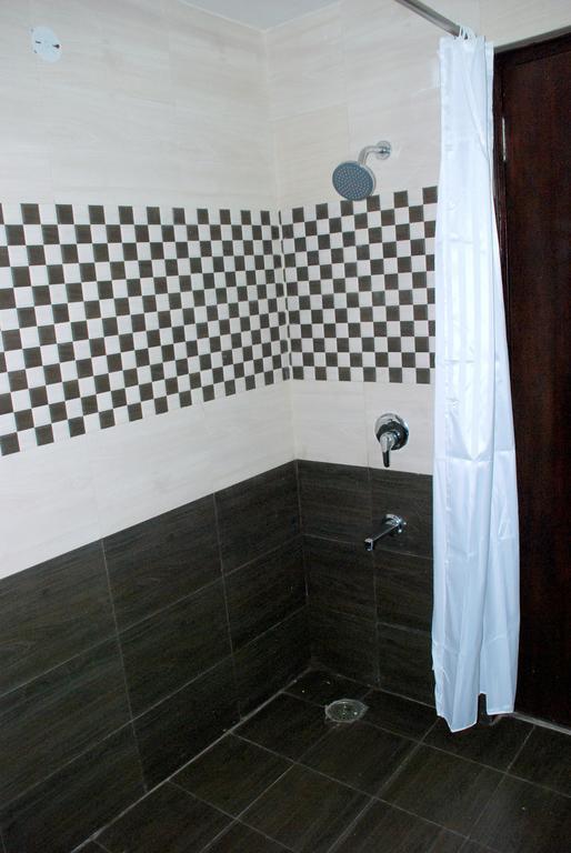 La Premier Spa And Resort Amer Bagian luar foto